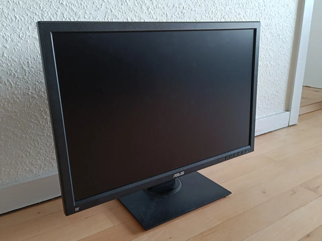 Billede 3 - ASUS skærm 24'' fra 2018-19 i flot stand