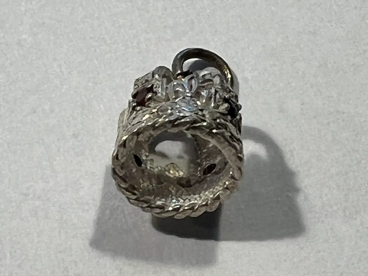 Billede 2 - Sølv vedhæng Engelsk krone med sten