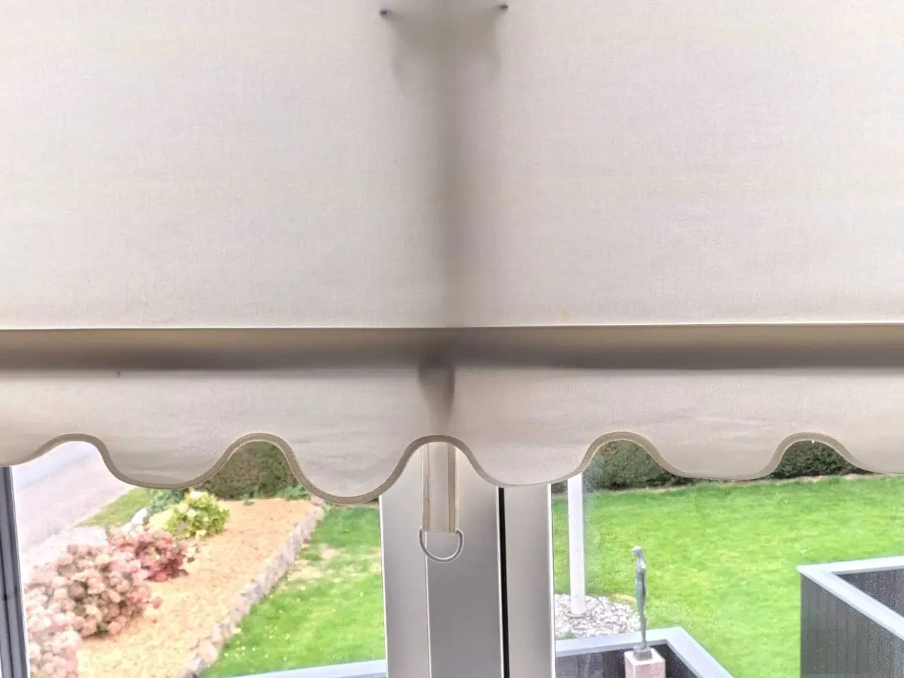 Billede 1 - Rullegardin med fjedertræk