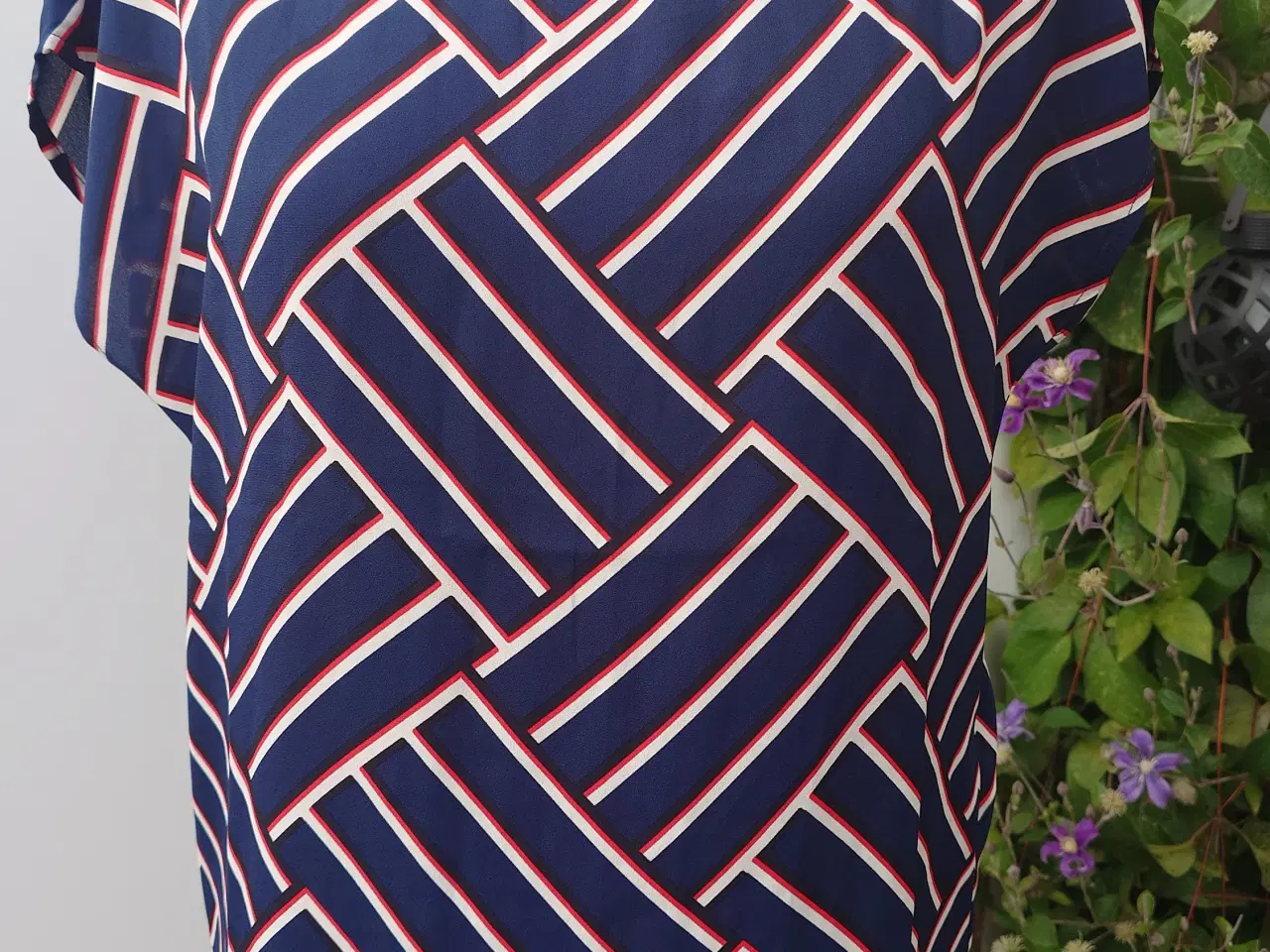 Billede 1 - Ny Jacqueline bluse str 34