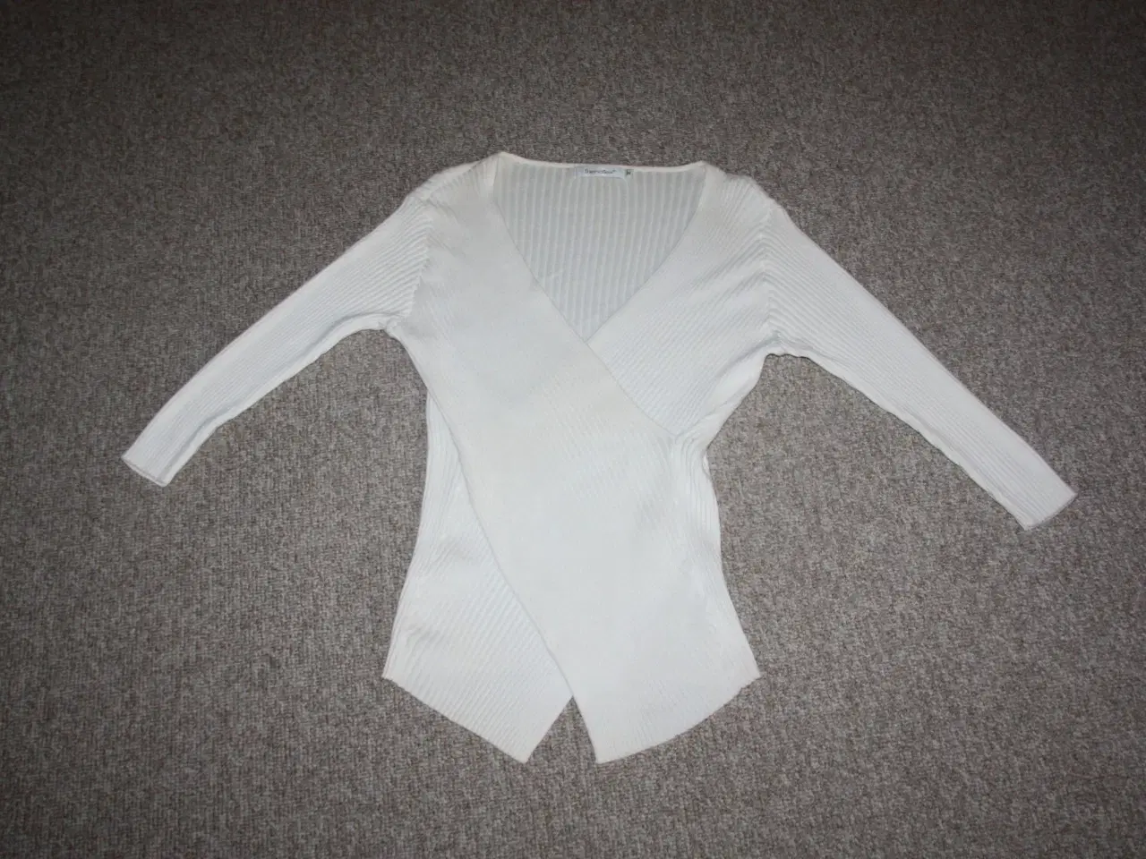 Billede 1 - Slå-om Friendtex bluse str. M 92% cotton 8% elasta