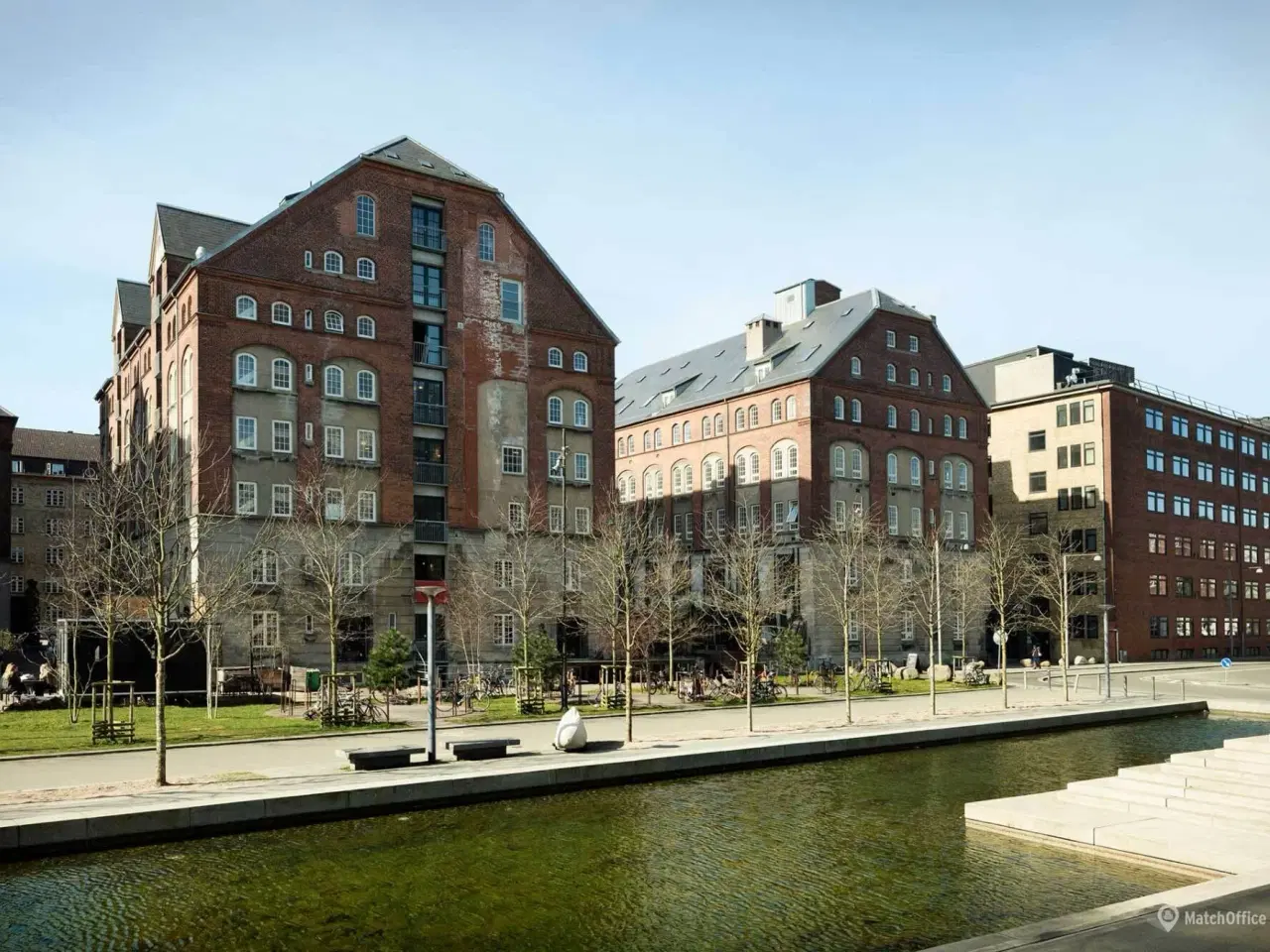 Billede 11 - Kontorlejemål i karakteristisk ejendom på Islands Brygge – tæt på Islands Brygge metrostation.