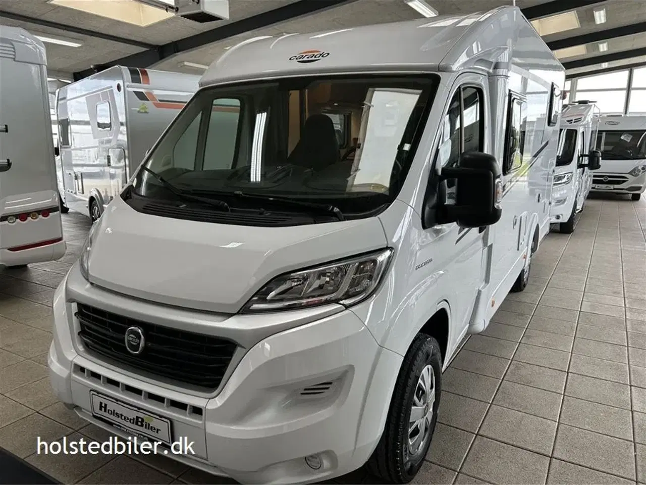 Billede 2 - 2021 - Carado V337   KM 21000 og 2 enkeltsenge.