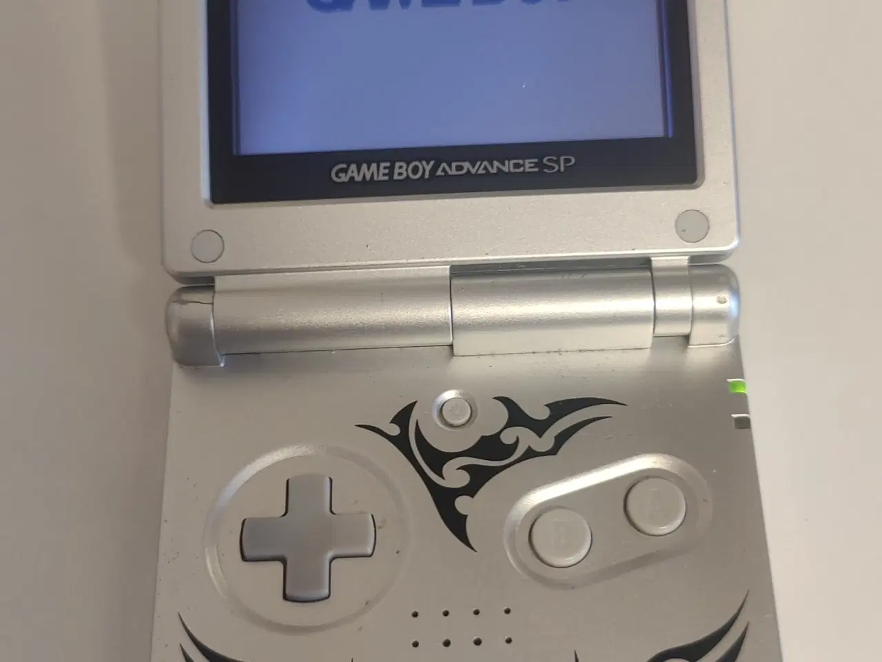 Billede 2 - Gameboy Advance sp + lader og 17 spil