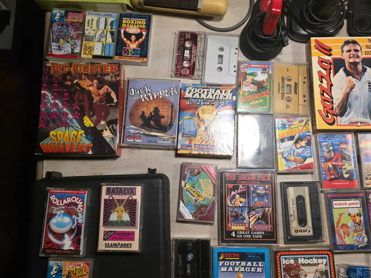 Billede 14 - 2 Commodore 64, Spil og Tilbehør