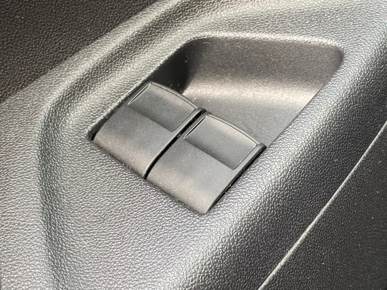 Billede 18 - Peugeot 108 1,0 e-Vti Allure+ 72HK 5d