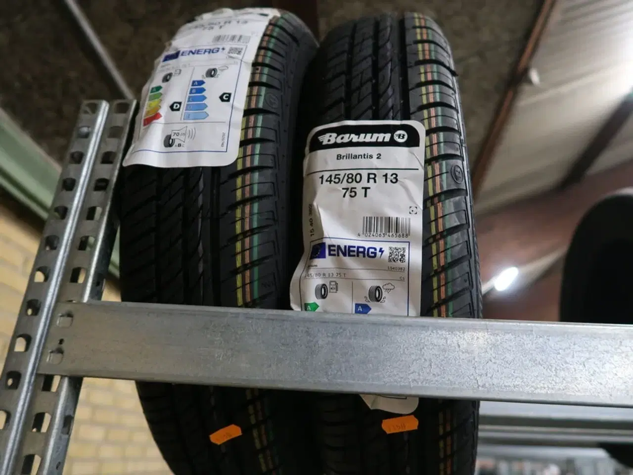 Billede 2 - 2 stk. dæk BARUM 145/80R13 75T