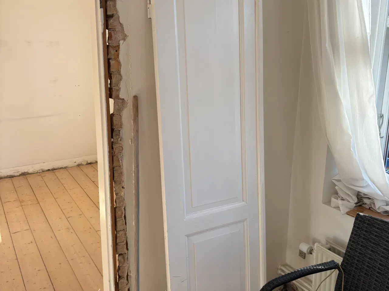 Billede 3 - Klassisk dobbeltdør i massiv træ