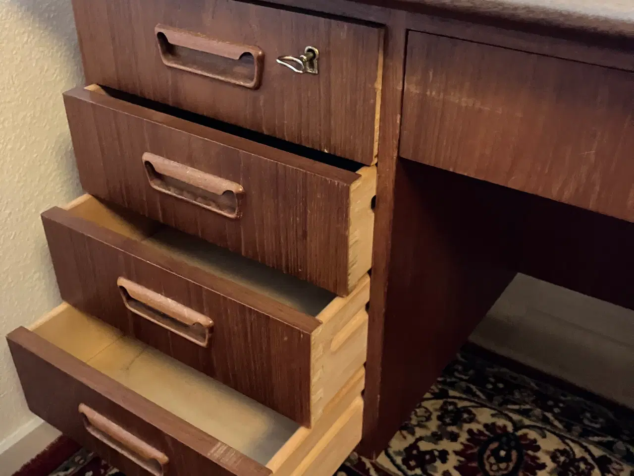 Billede 5 - Retro Skrivebord i teak