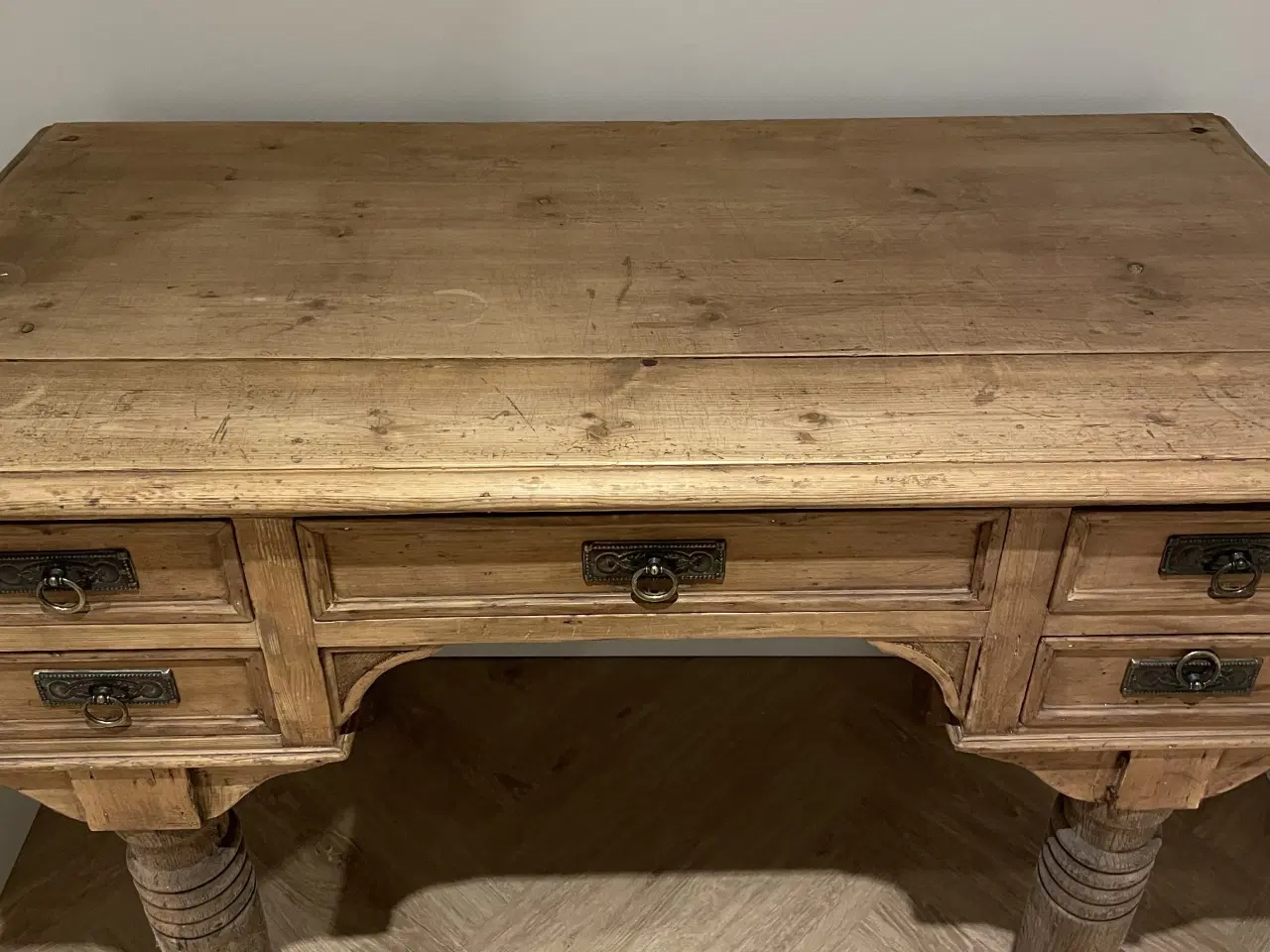 Billede 2 - Skrivebord i træ