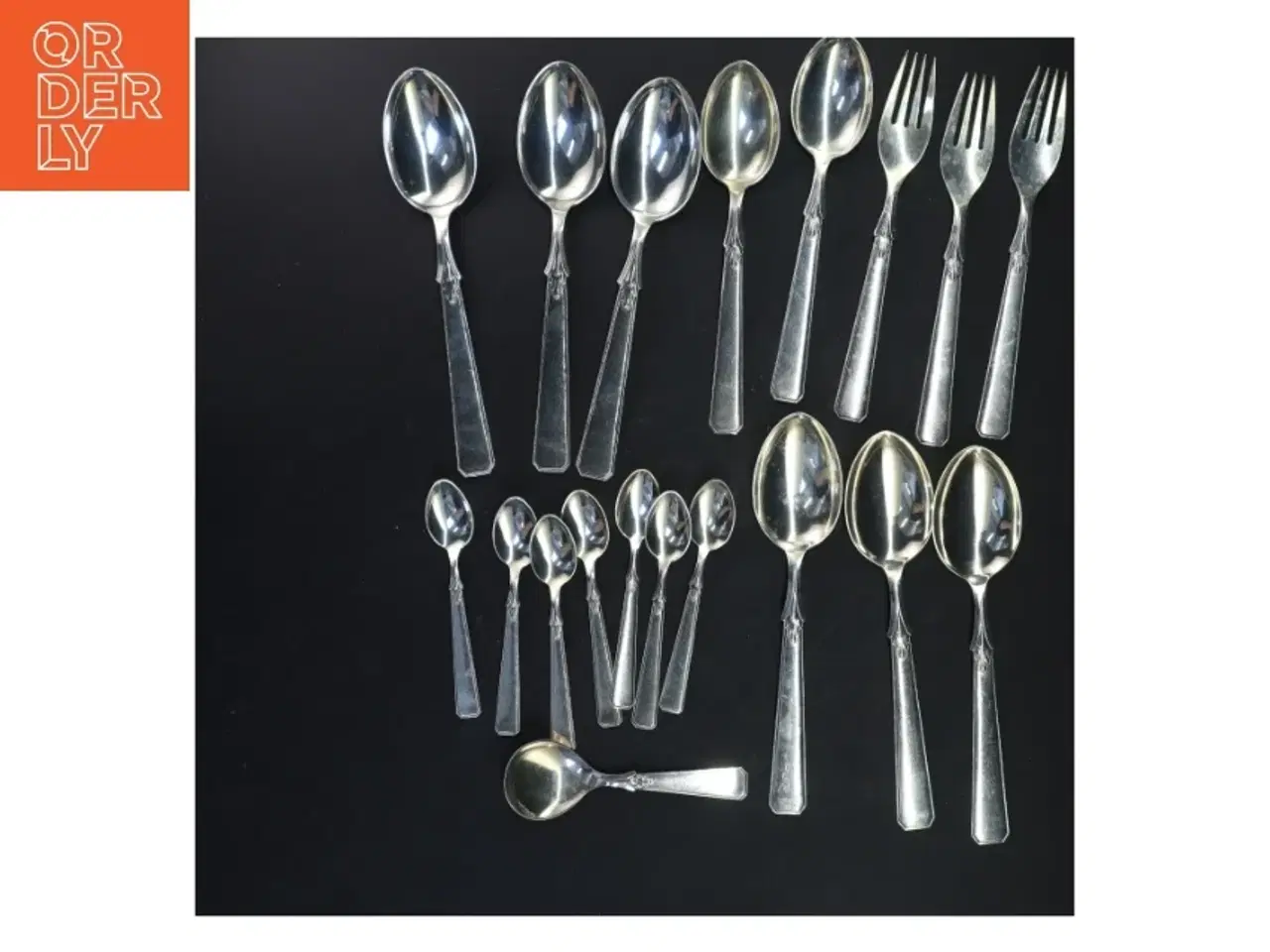 Billede 1 - Sæt bestik i stål (str. 20 cm)