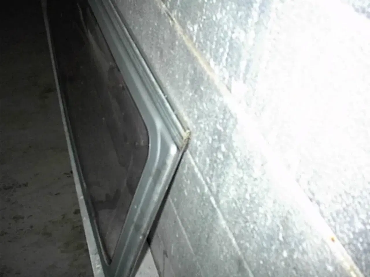 Billede 1 -   Køje Rude