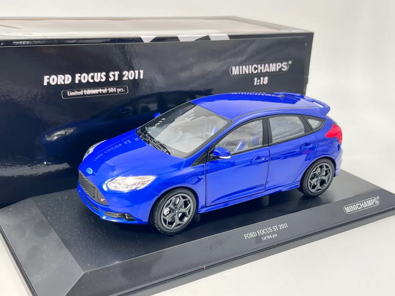 Billede 1 - 2011 Ford Focus ST MINICHAMPS - 1:18  