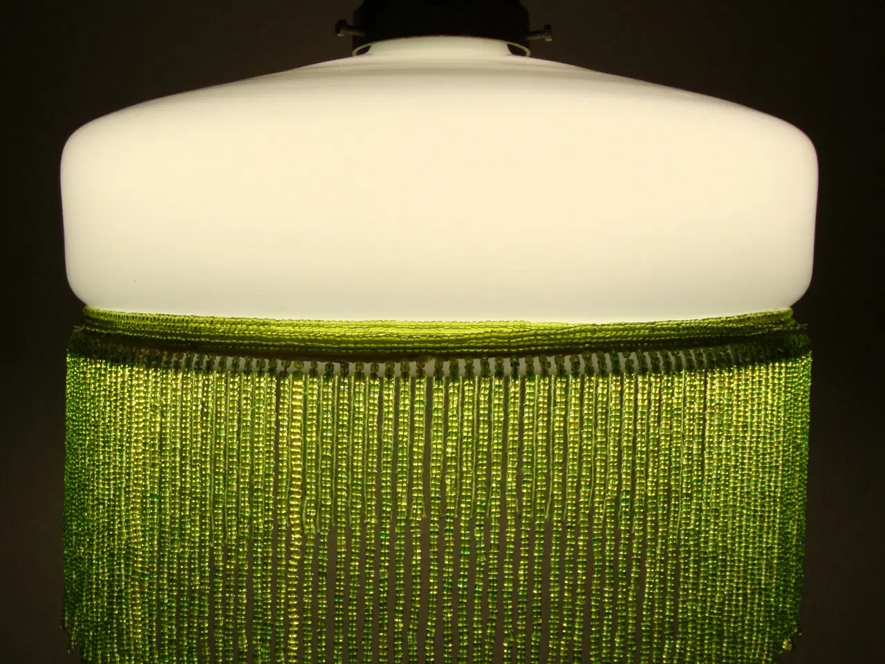 Billede 1 - Antik lampe med glasskærm og perler