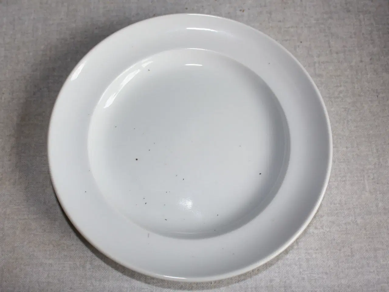 Billede 1 - Lille tallerken, Hvidpot