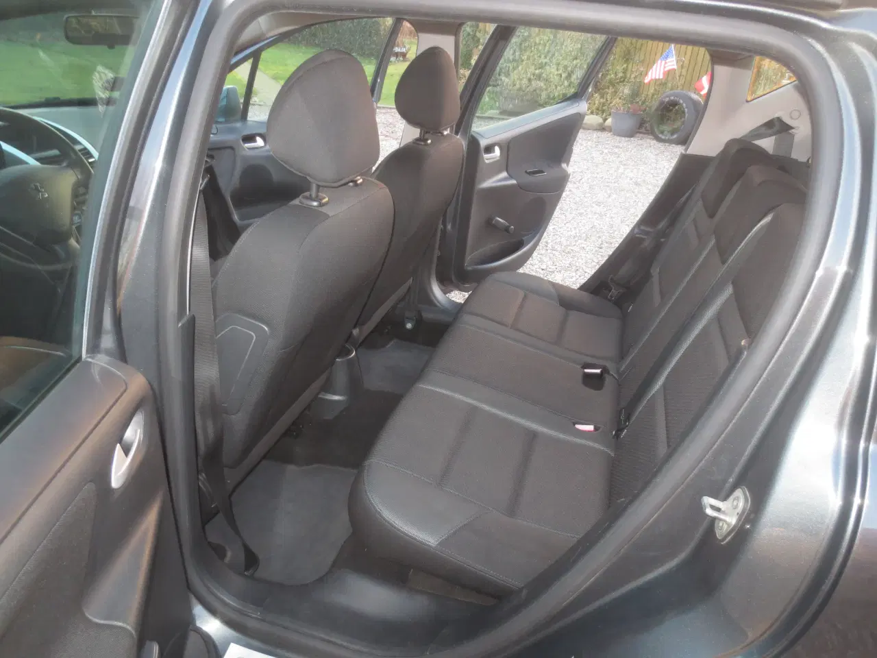 Billede 13 - Pæn Peugeot 207 1.4 i St-Car Nysynet. 