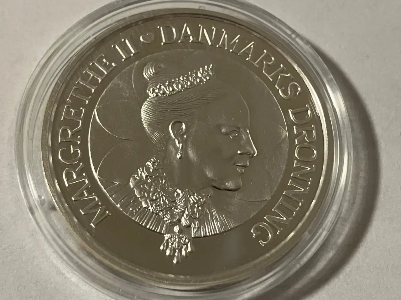 Billede 2 - 200 Kroner Dronning Margrethes 60 års fødselsdag 2000 sølvmønt