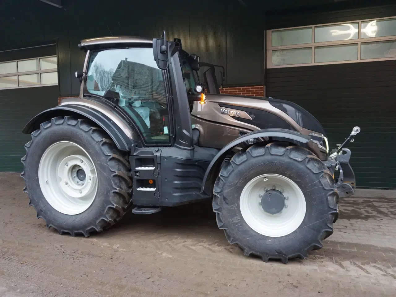 Billede 1 - Valtra T175 Active kun 300 timer fra ny