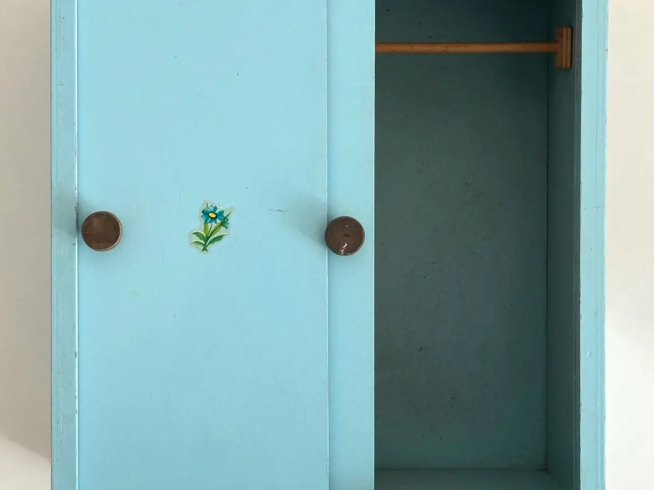 Billede 8 - Vintage dukkeskab m 2 låger