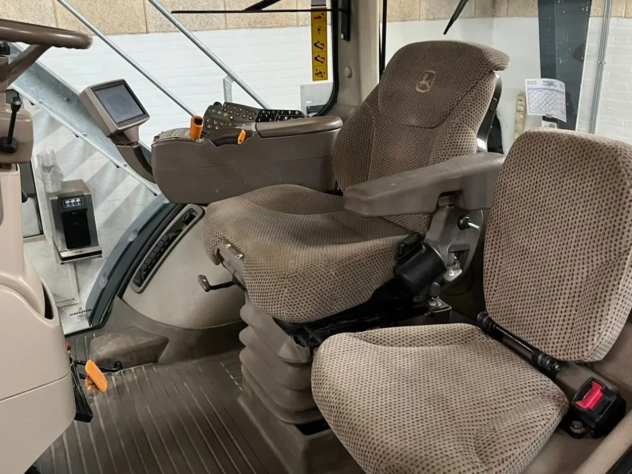 Billede 16 - John Deere 7280R Næsten nye dæk, Autopower og frontlift samt luft anlæg