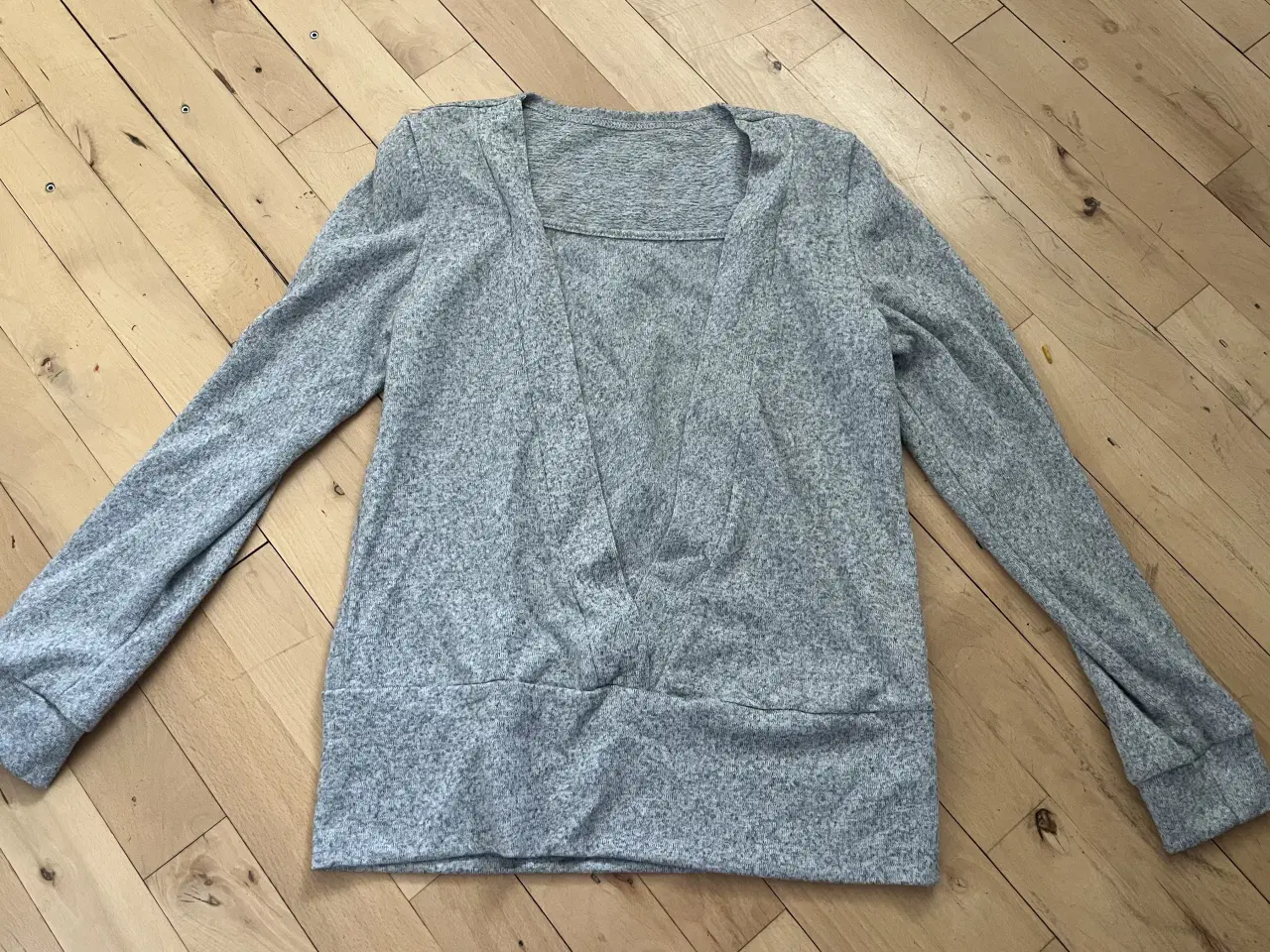 Billede 1 - Gråmeleret trøje 