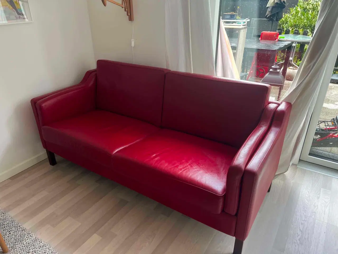 Billede 3 - Velholdt rød lædersofa + lænestol i ægte læder