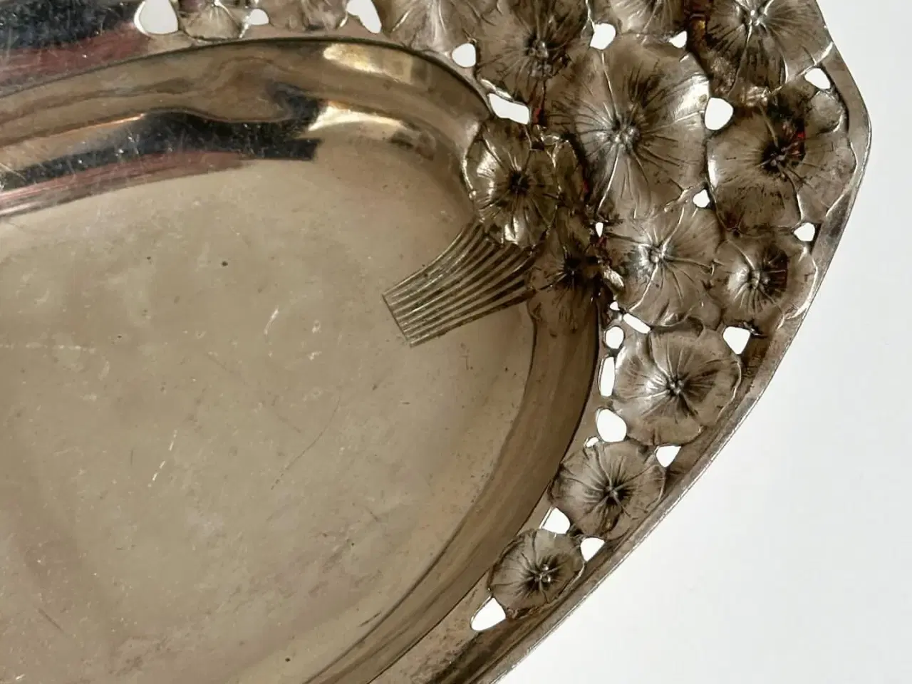 Billede 5 - Antik Kayser brødbakke i jugendstil