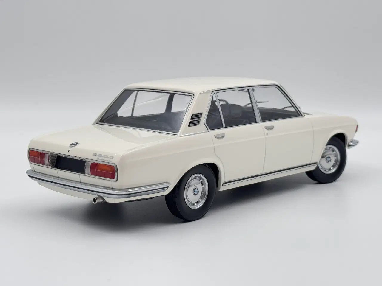 Billede 4 - 1968 BMW 2500 Berlina E3 - 1:18 