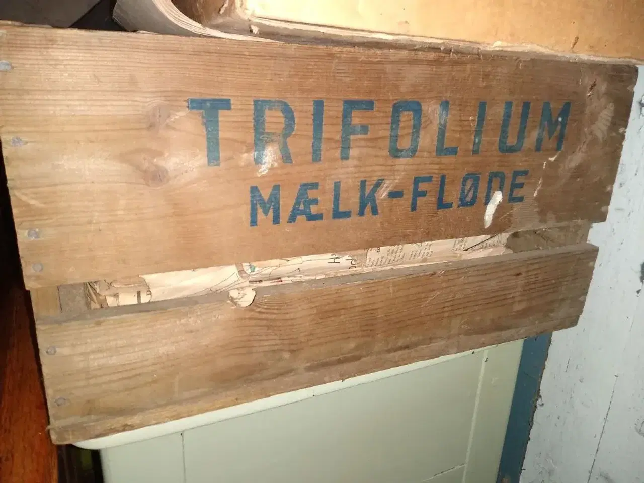 Billede 1 - Trifolium træ mælkekasse