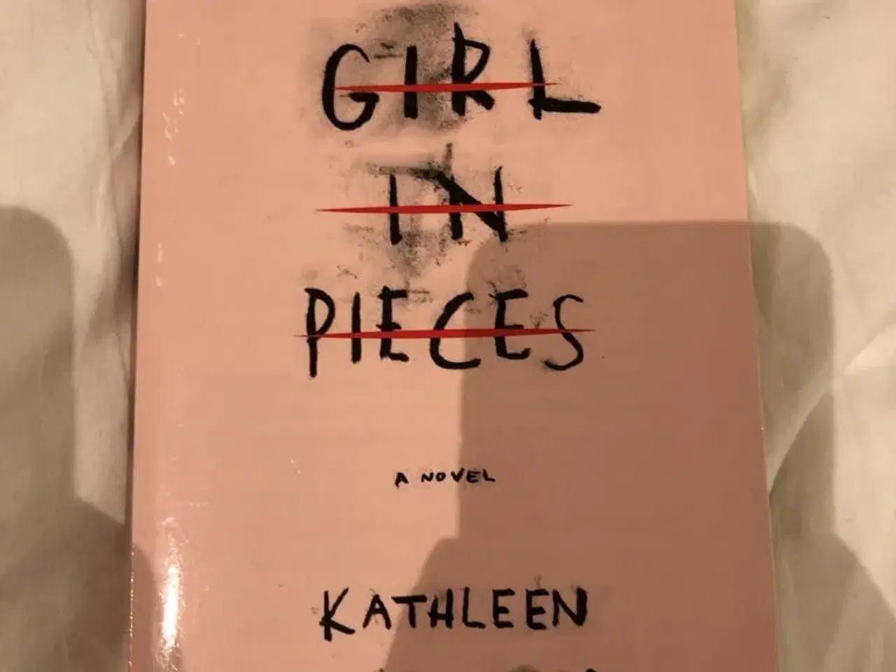 Billede 1 - Girl in pieces