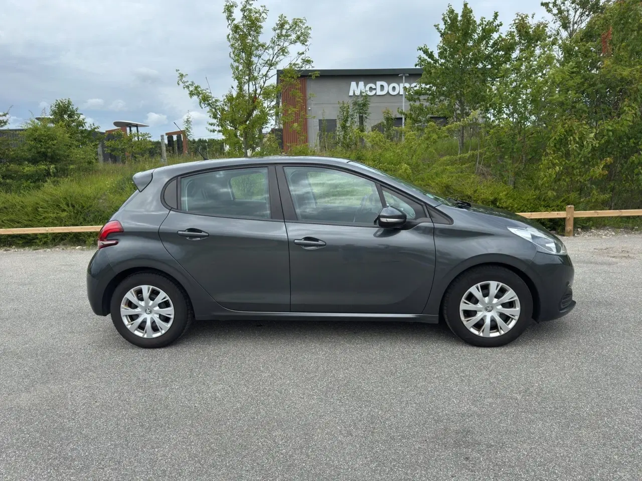 Billede 4 - Peugeot 208 1,6 BlueHDi 100 Spirit