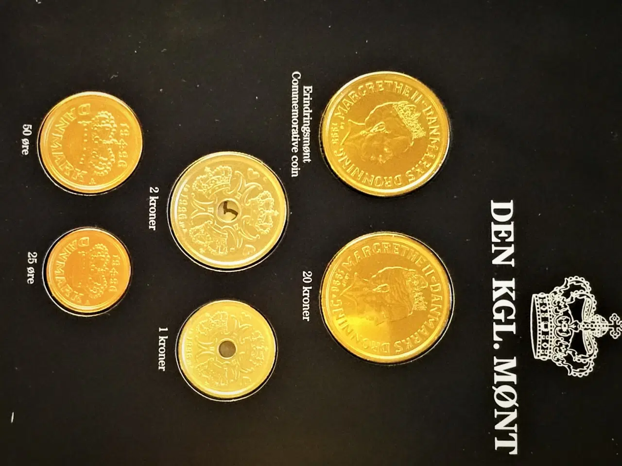 Billede 2 - DET KGL Møntsæt 1996 med  JOACHIM BRYLLUP MØNT!