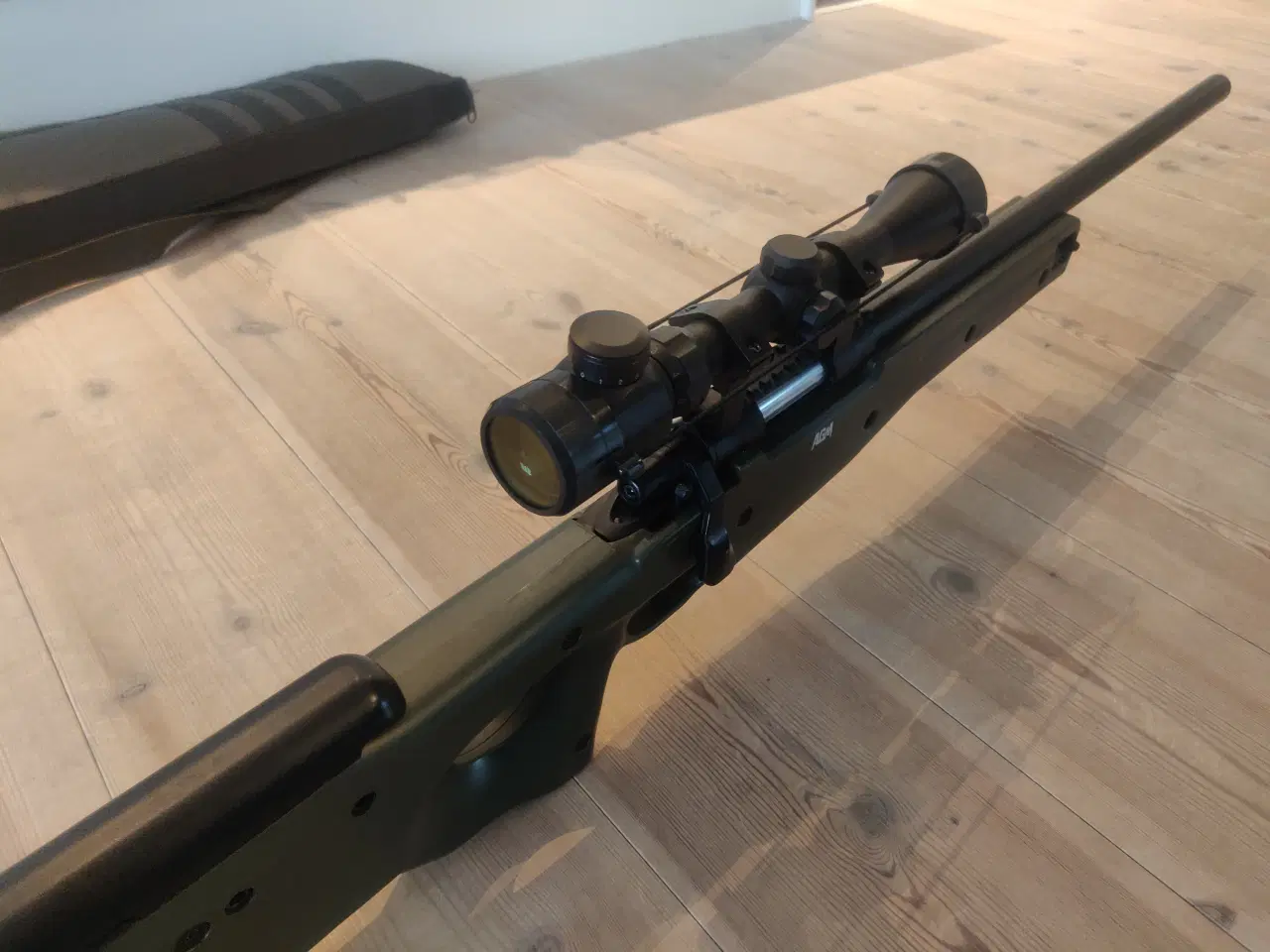 Billede 1 - Sniper rifle l96a1 3-9x40 scope med lys hardball 