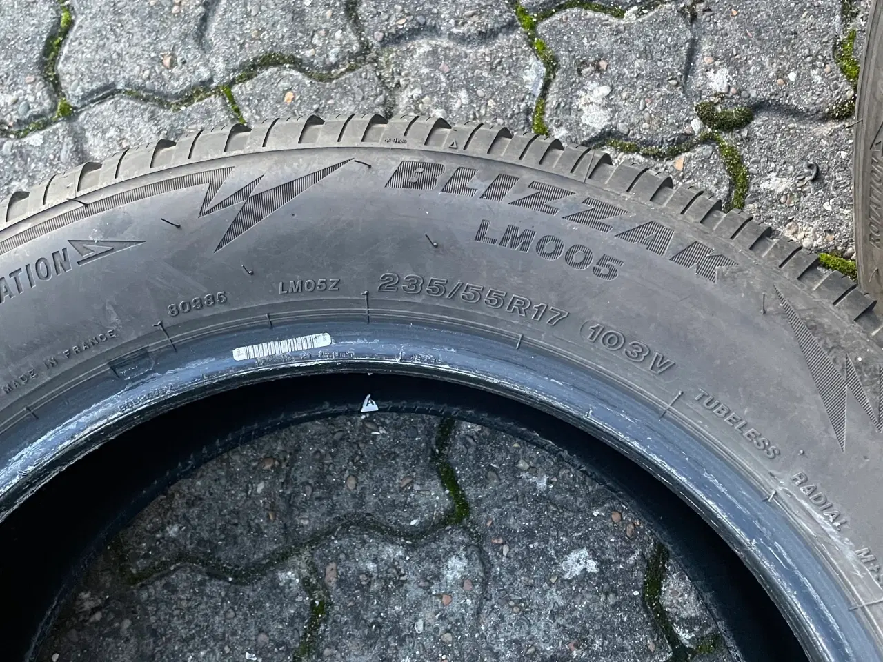 Billede 2 - Bridgestone vinterdæk 235/55-17