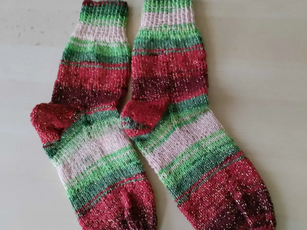 Billede 1 - Nye uld- julesokker