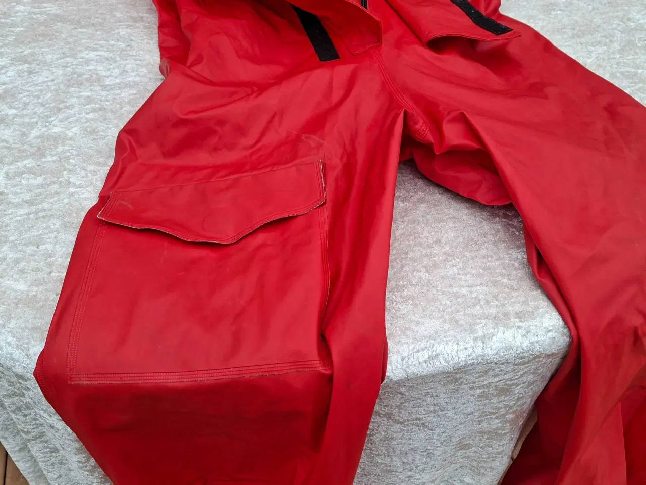 Billede 3 - Retro Regndragt i pvc