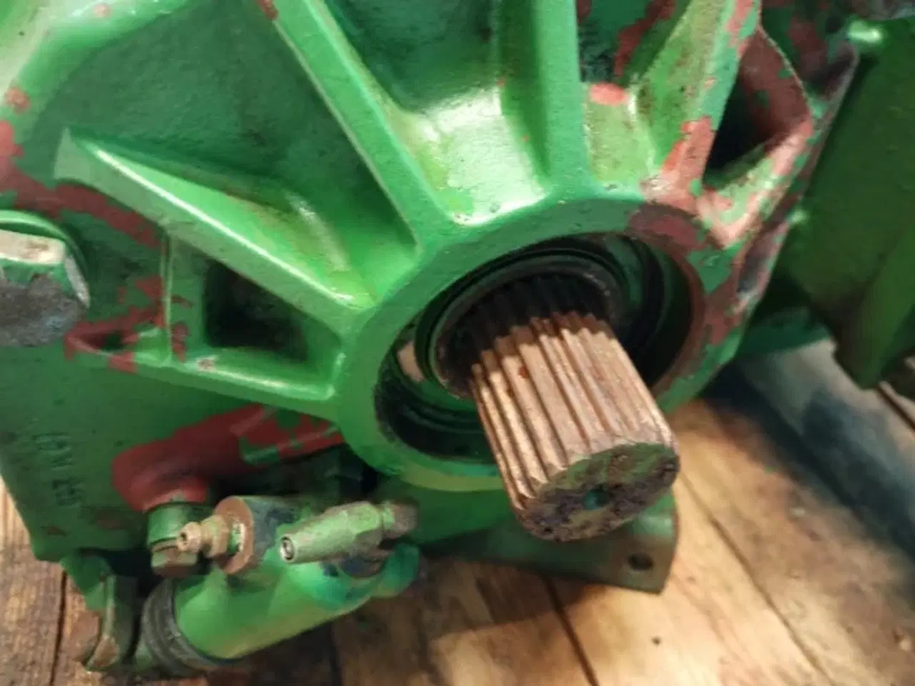 Billede 2 - John Deere 1075 Gearkasse