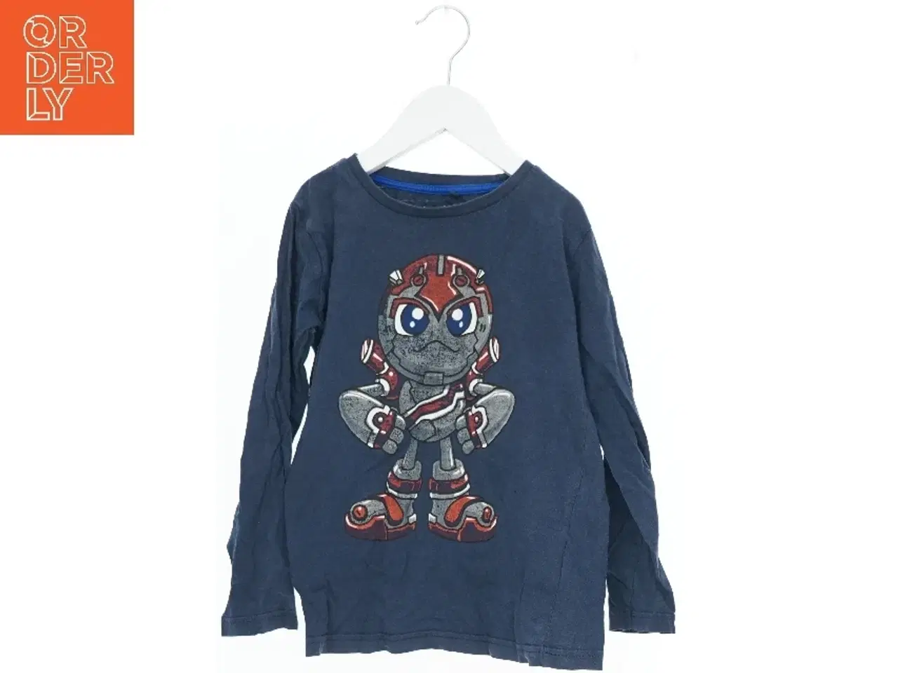 Billede 1 - Bluse med robotmotiv fra VRS (str. 128)