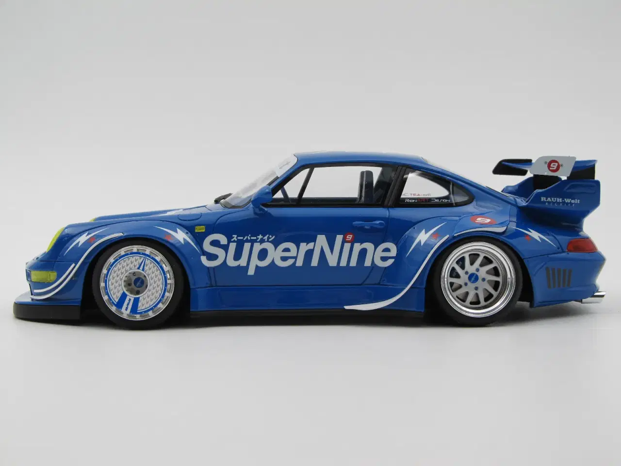 Billede 2 - 2019 Porsche 911 RWB SuperNine 993 - 1:18