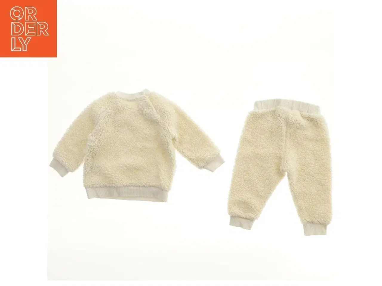 Billede 2 - Plysset børnetøj sæt fra H&M (str. 74)