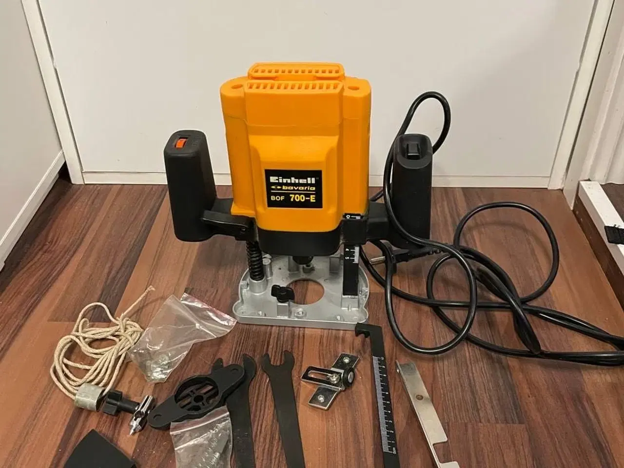 Billede 1 - overfræser einhell 