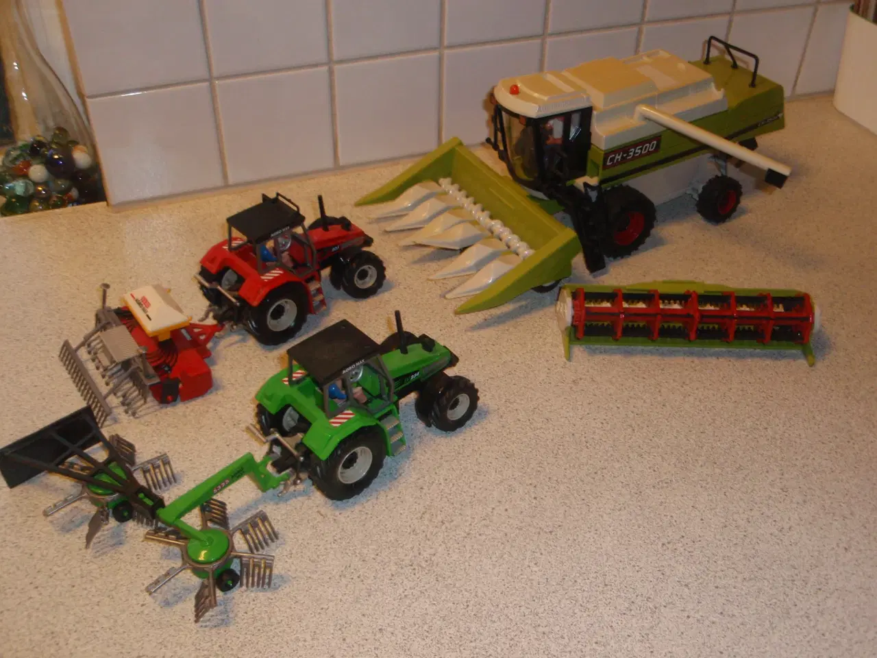 Billede 2 - Mejetærsker / traktorer / redskaber