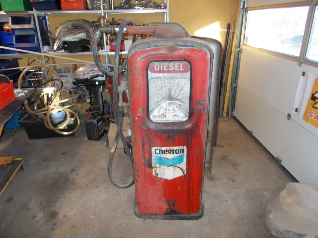 Billede 2 - Tankstander.