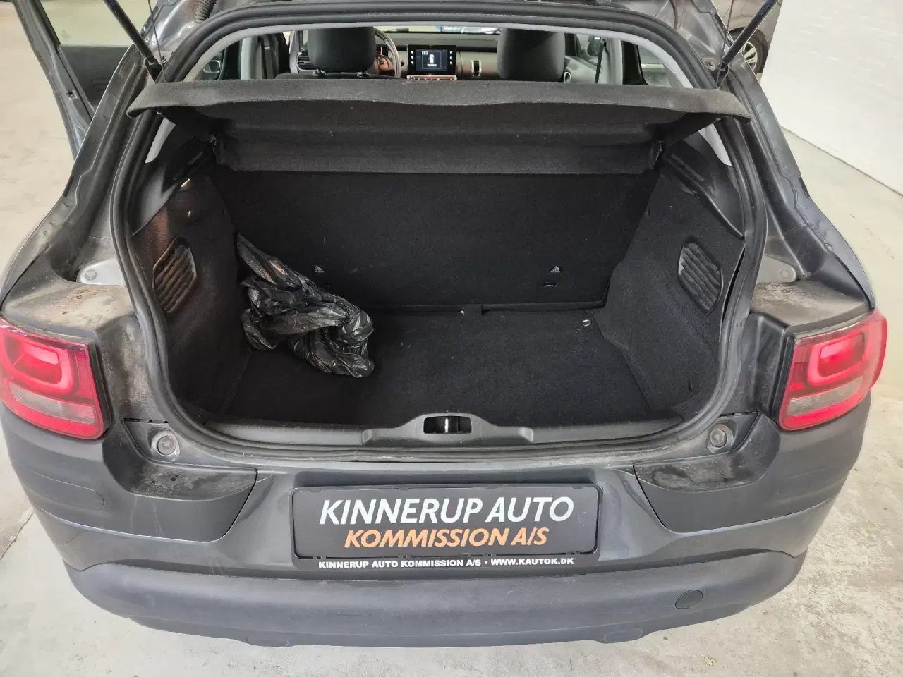 Billede 16 - Citroën C4 Cactus 1,6 Blue HDi Feel start/stop 100HK 5d