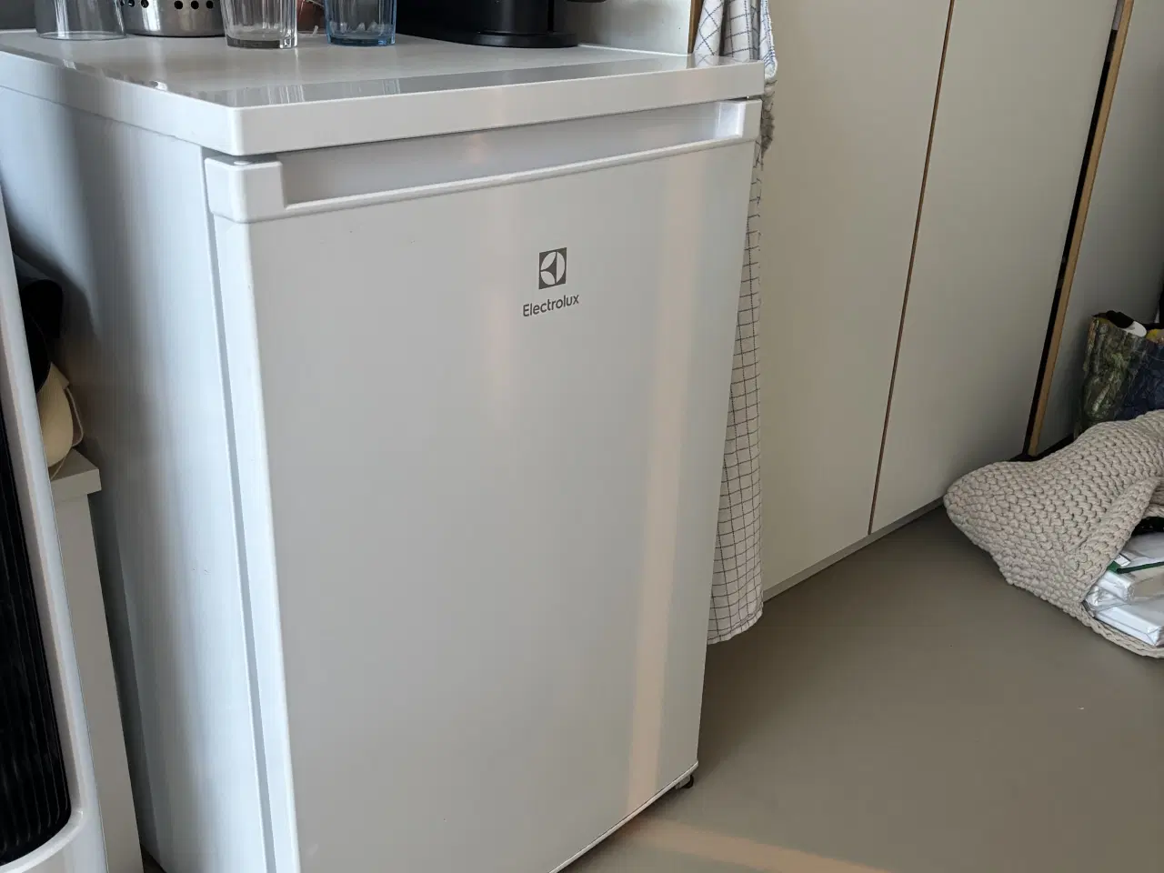 Billede 2 - Electrolux køleskab hvid