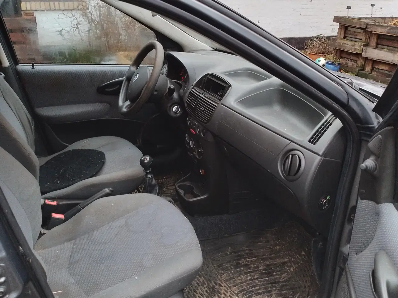 Billede 8 - God begynderbil