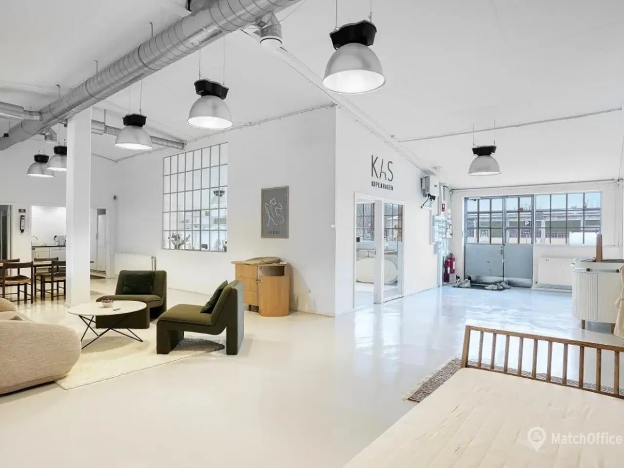 Billede 4 - Attraktivt kontor i Filmbyen – inkl. møblerede fællesarealer. køkken og parkering