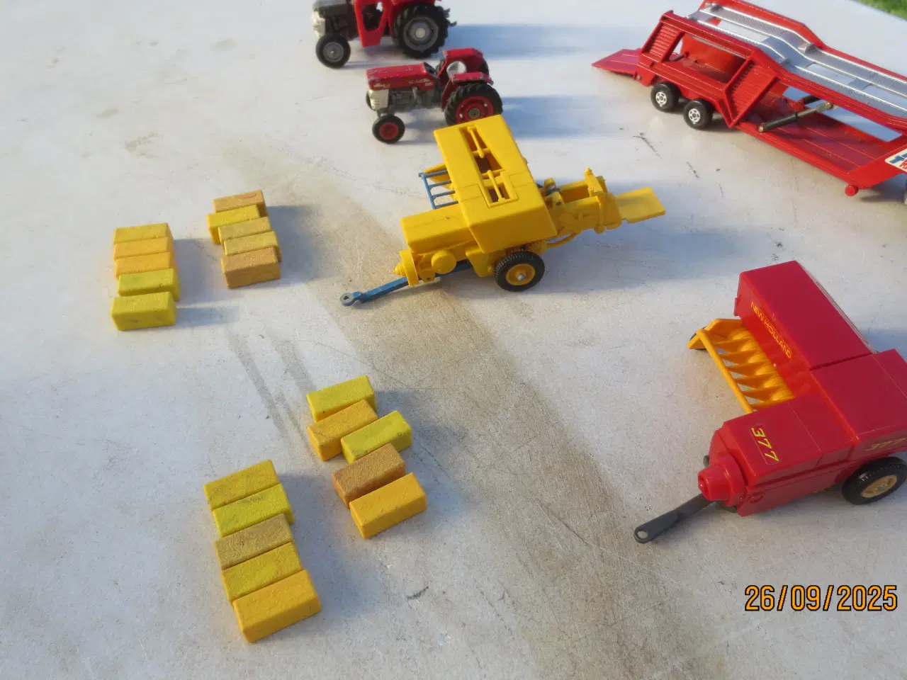Billede 4 - Modeltraktorer Massey Ferguson plus Maskiner