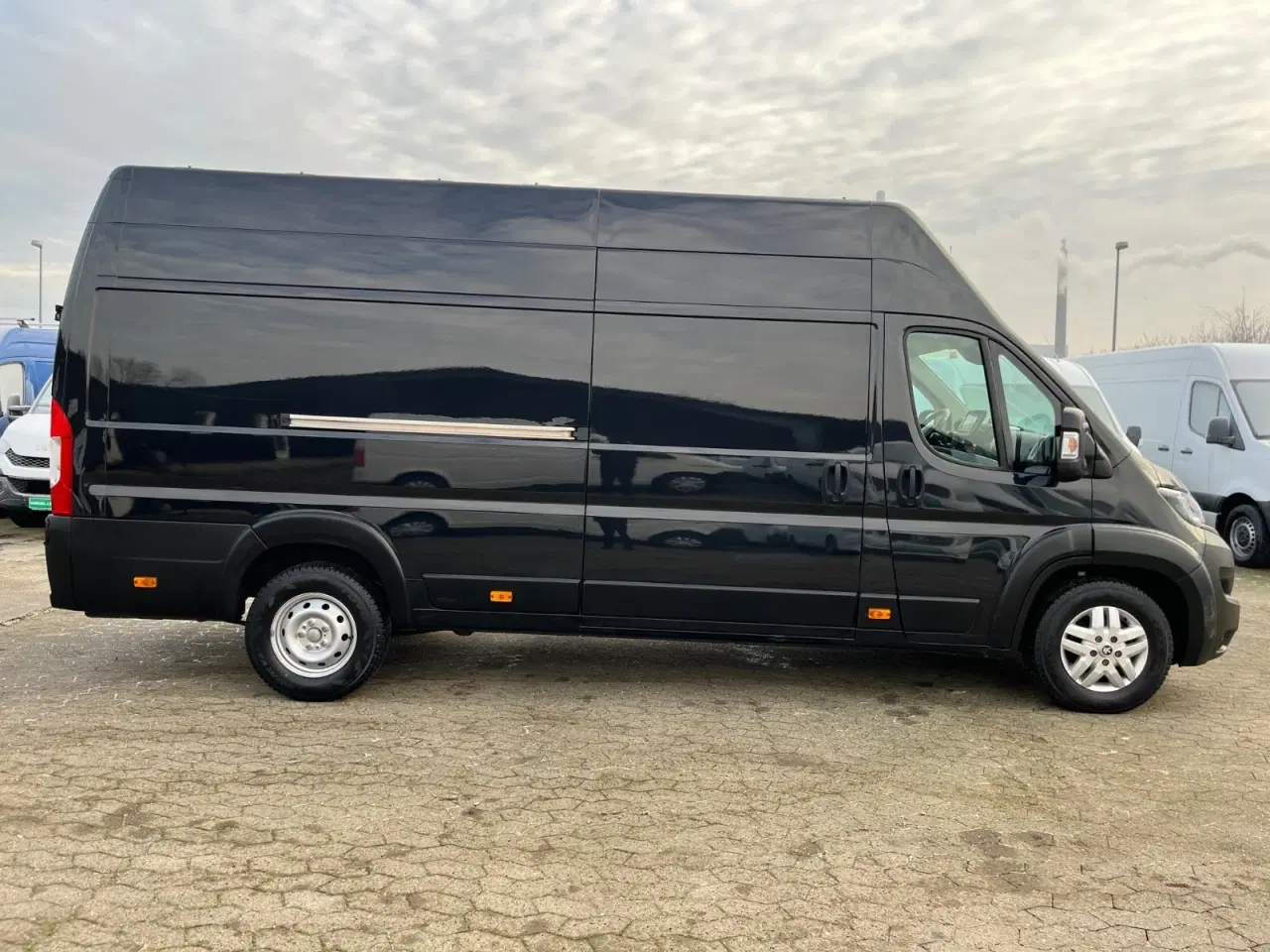 Billede 5 - Peugeot Boxer 335 2,2 BlueHDi 165 L4H3 Premium