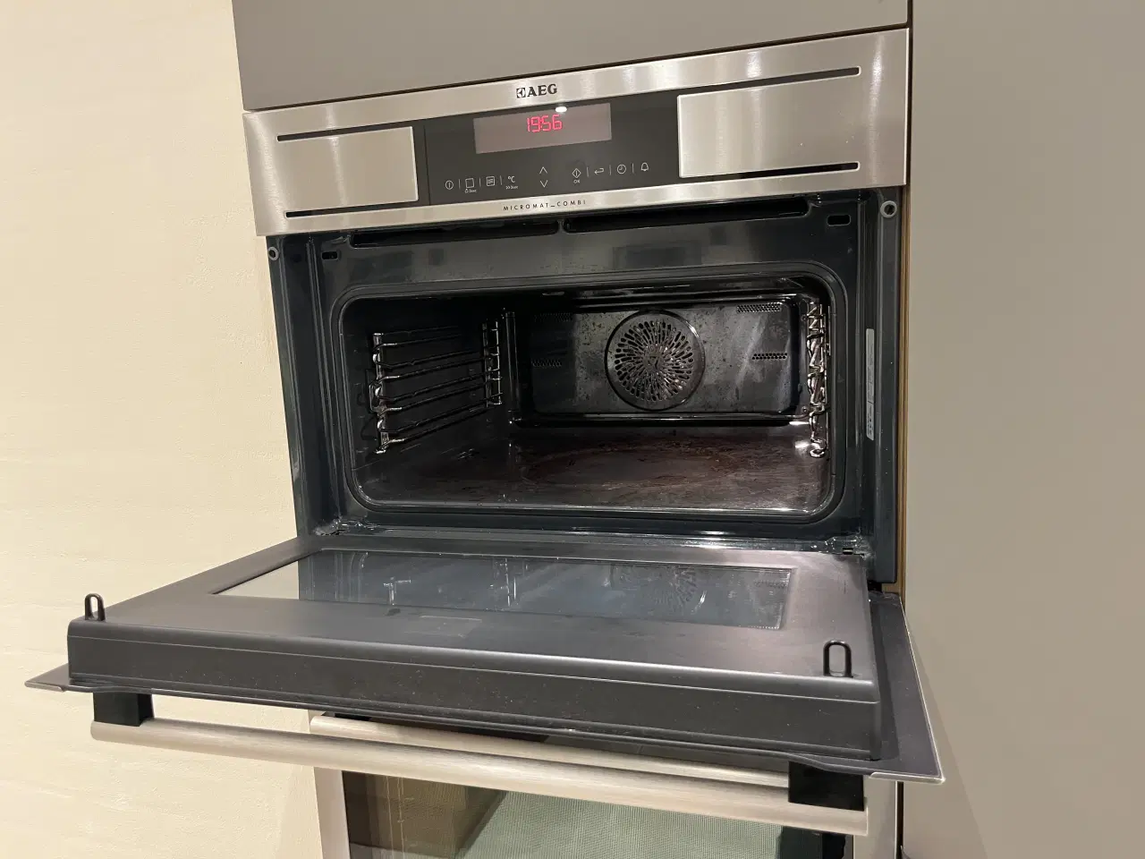 Billede 3 - To AEG indbygningsovne – kompaktovn samt dampovn